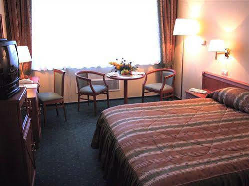 Odessa Hotel エクステリア 写真